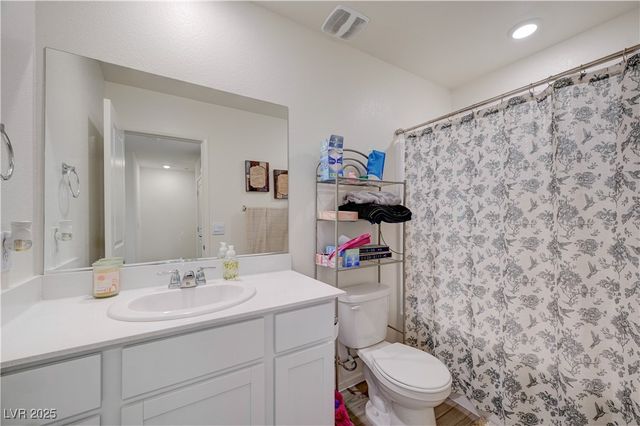 2570 Petunia Garden Avenue, North Las Vegas, NV 89081