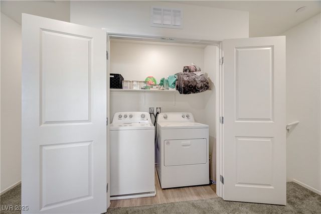 2570 Petunia Garden Avenue, North Las Vegas, NV 89081