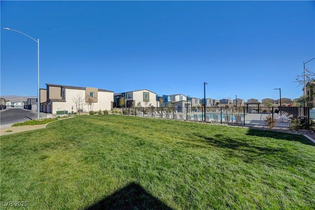 2570 Petunia Garden Avenue, North Las Vegas, NV 89081