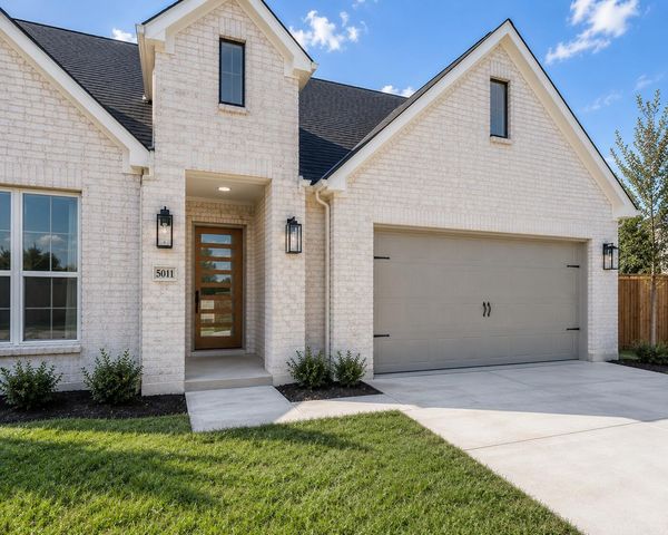 520 Roberts Run Avenue, Sherman, TX 75020