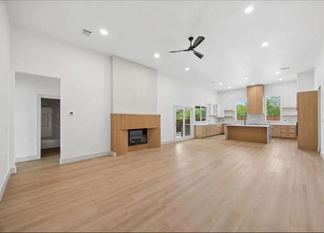 520 Roberts Run Avenue, Sherman, TX 75020