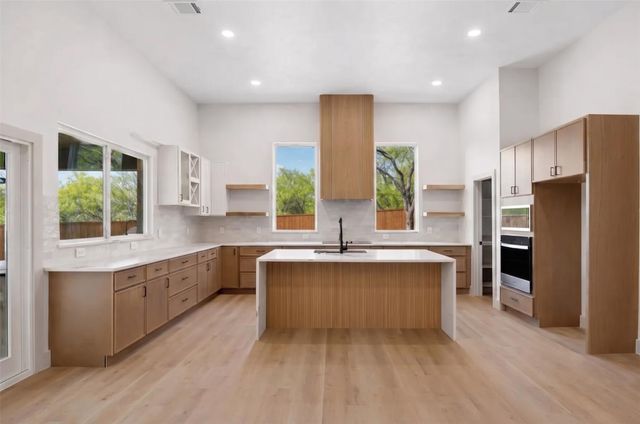 520 Roberts Run Avenue, Sherman, TX 75020