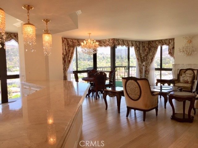 222 Monterey 1106, Glendale, CA 91206