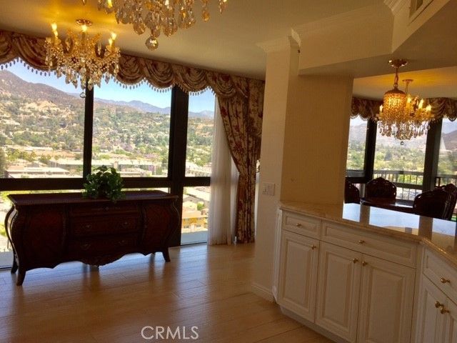222 Monterey 1106, Glendale, CA 91206