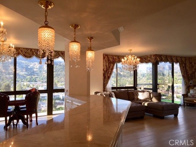 222 Monterey 1106, Glendale, CA 91206