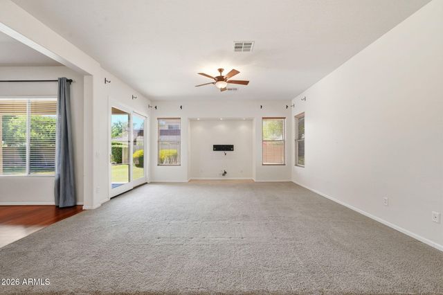 2977 E LEXINGTON Avenue, Gilbert, AZ 85234