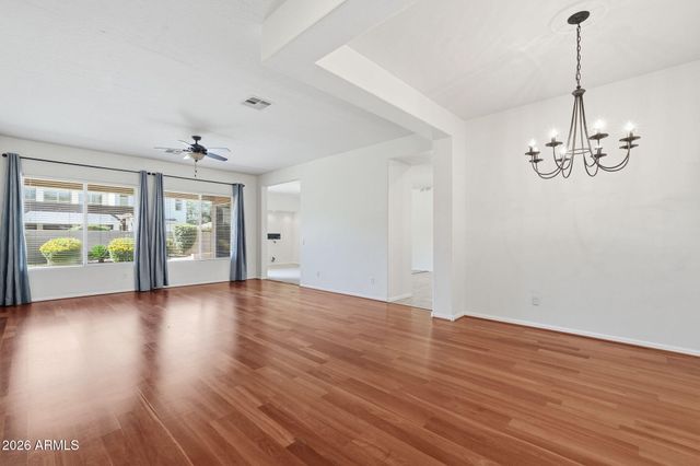 2977 E LEXINGTON Avenue, Gilbert, AZ 85234