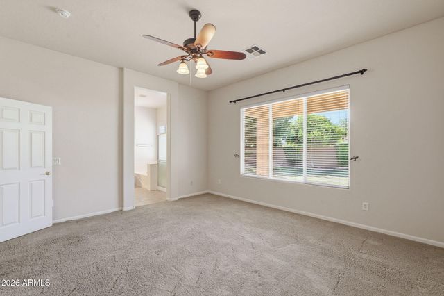 2977 E LEXINGTON Avenue, Gilbert, AZ 85234