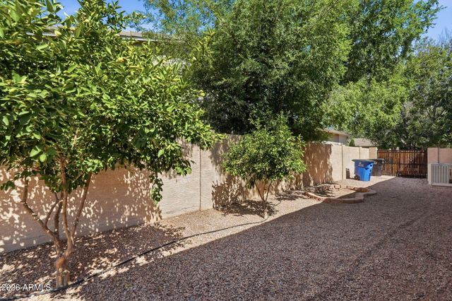 2977 E LEXINGTON Avenue, Gilbert, AZ 85234