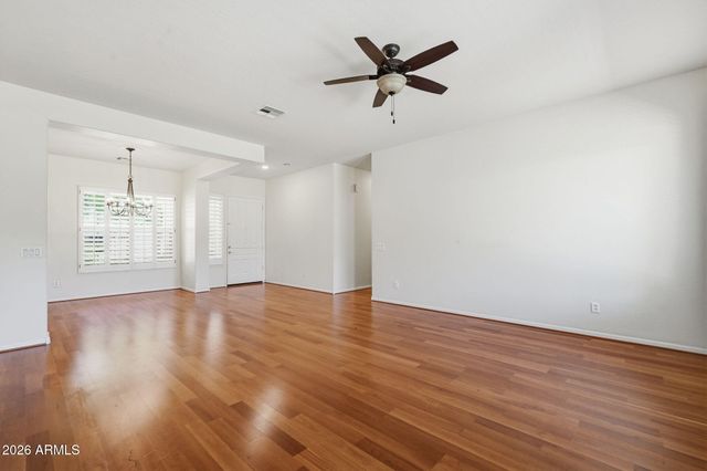 2977 E LEXINGTON Avenue, Gilbert, AZ 85234