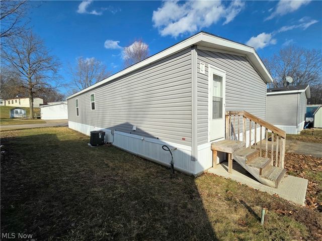 444 Westwoods, Amherst, OH 44001