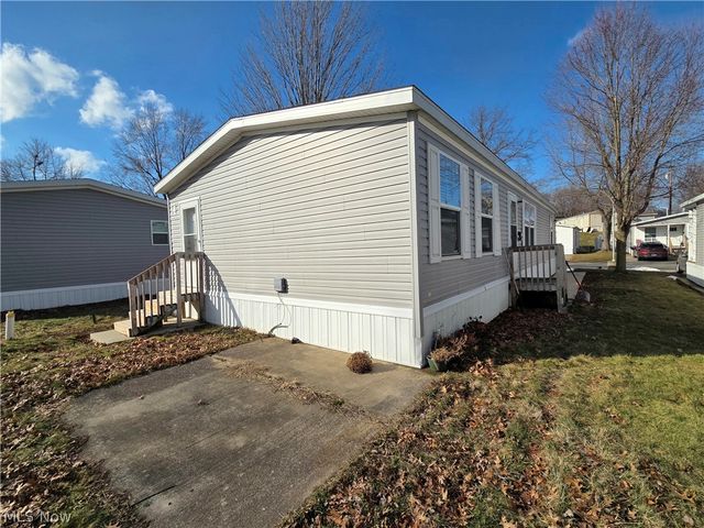 444 Westwoods, Amherst, OH 44001