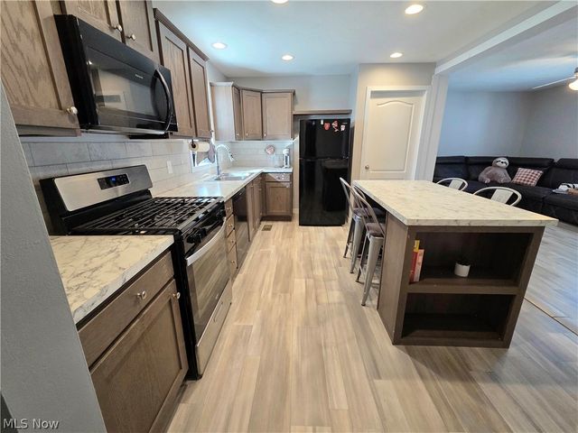 444 Westwoods, Amherst, OH 44001