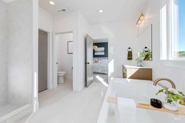 13900 N Ermine Ave, Boise, ID 83714