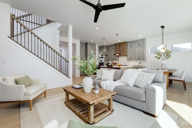 13900 N Ermine Ave, Boise, ID 83714