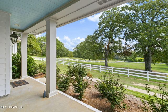 154 Oakdale Road, Madison, MS 39110