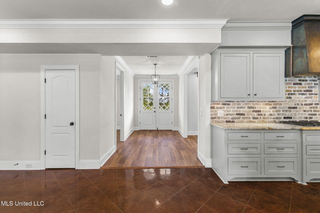 154 Oakdale Road, Madison, MS 39110