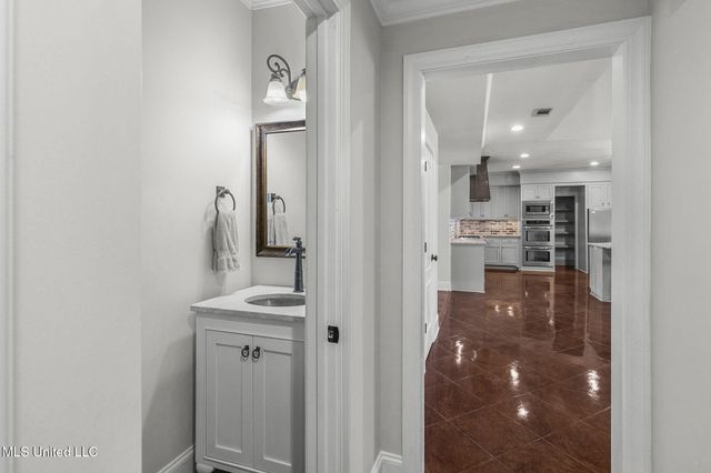 154 Oakdale Road, Madison, MS 39110