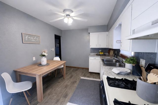 736 Sherman Avenue, Waterloo, IA 50703