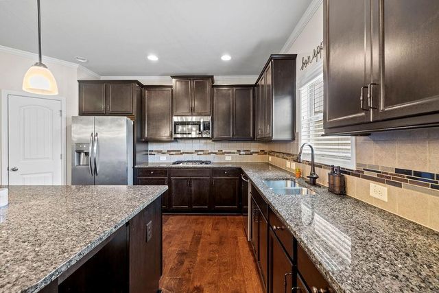 731 Red Wolf Run, South Fulton, GA 30349