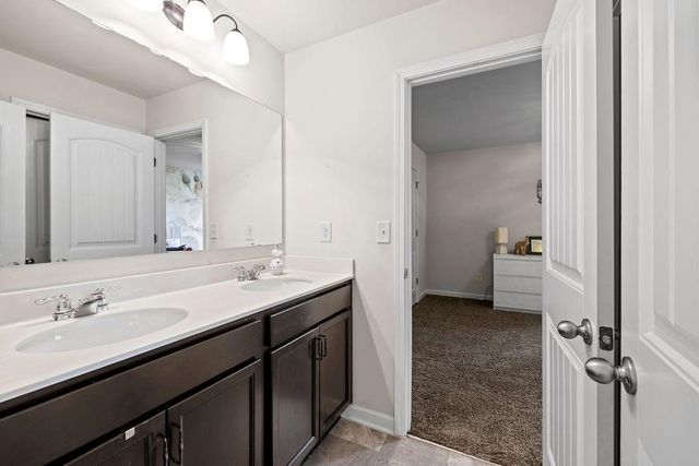 731 Red Wolf Run, South Fulton, GA 30349