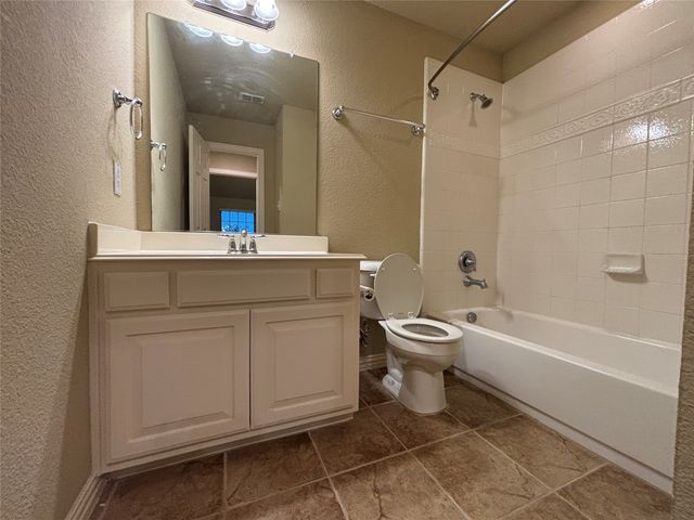 7812 Edgeglen Trail, Sachse, TX 75048