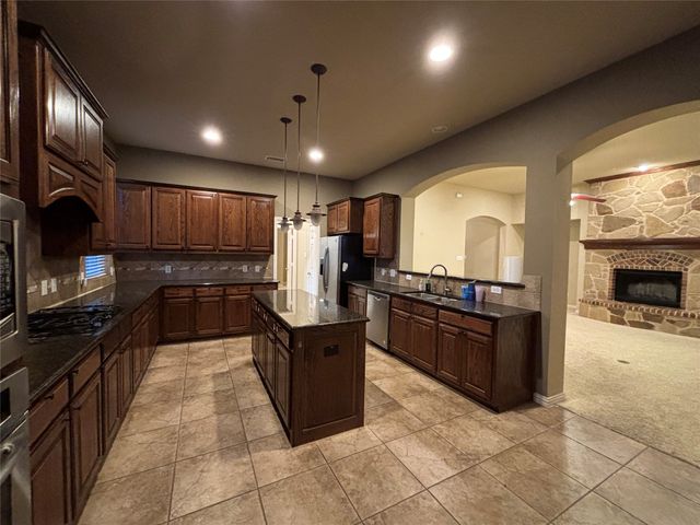 7812 Edgeglen Trail, Sachse, TX 75048