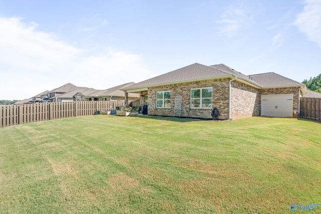 9238 Current Way SE, Owens Cross Roads, AL 35763