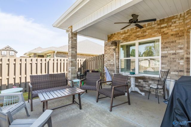 9238 Current Way SE, Owens Cross Roads, AL 35763