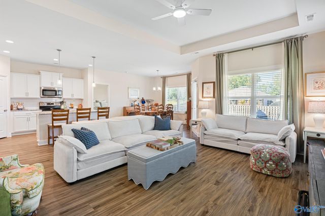 9238 Current Way SE, Owens Cross Roads, AL 35763