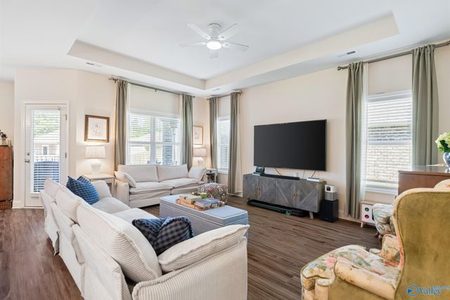 9238 Current Way SE, Owens Cross Roads, AL 35763