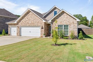 9238 Current Way SE, Owens Cross Roads, AL 35763