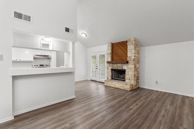 1804 Cinnamon PATH, Austin, TX 78704
