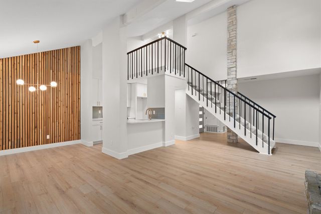 1804 Cinnamon PATH, Austin, TX 78704