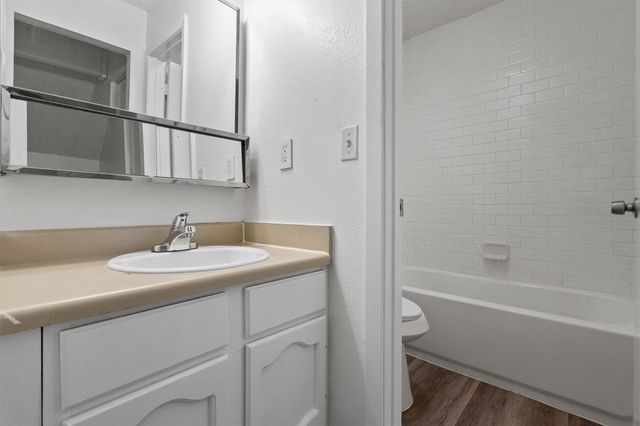 1804 Cinnamon PATH, Austin, TX 78704