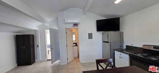 17550 Willard, Northridge, CA 91325
