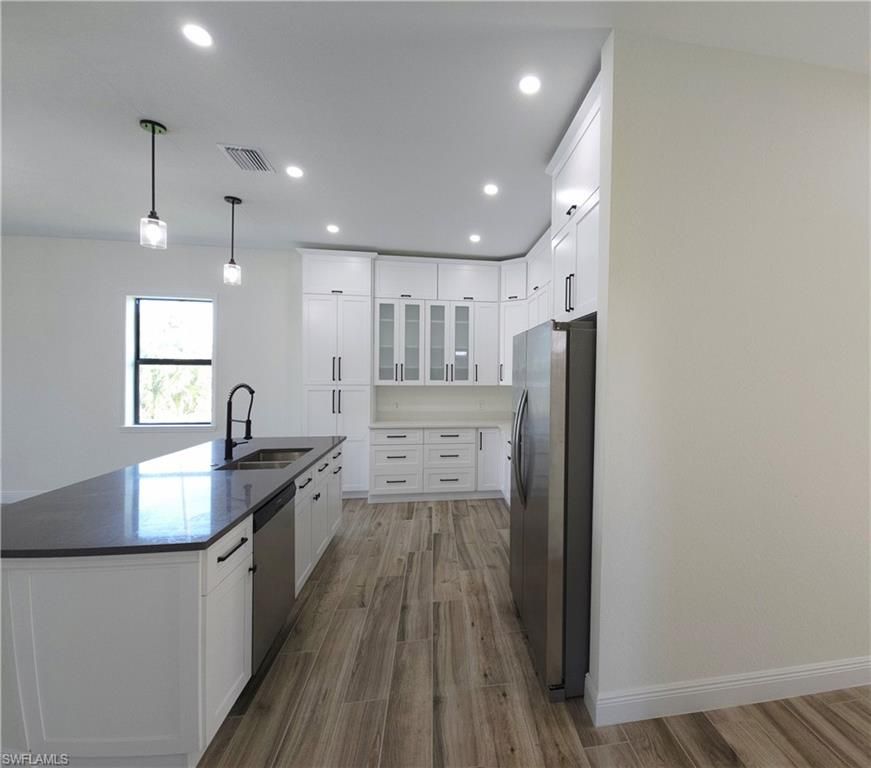 2164 Barker BLVD, FORT MYERS, FL 33916 — photo 4