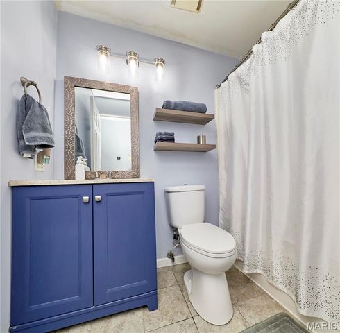 1211 Big Bend Road, Ballwin, MO 63021