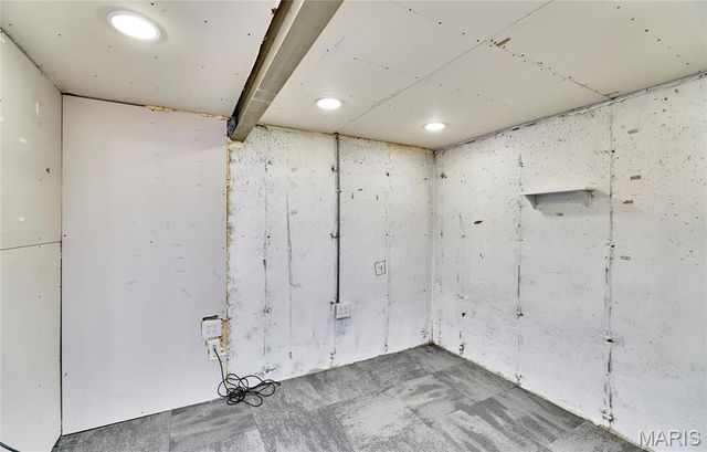 1211 Big Bend Road, Ballwin, MO 63021