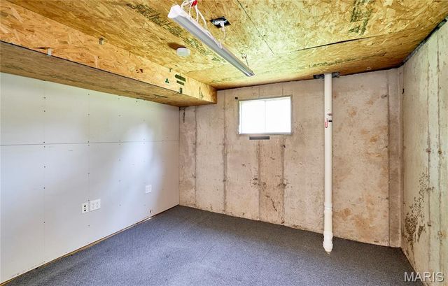 1211 Big Bend Road, Ballwin, MO 63021