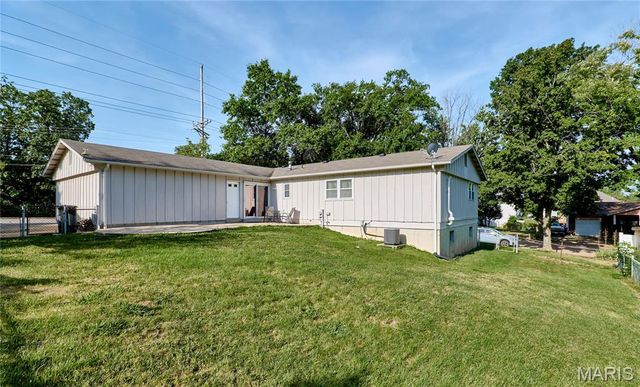 1211 Big Bend Road, Ballwin, MO 63021