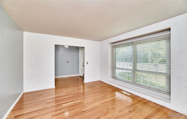 1211 Big Bend Road, Ballwin, MO 63021