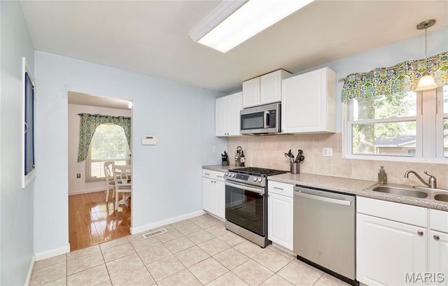 1211 Big Bend Road, Ballwin, MO 63021