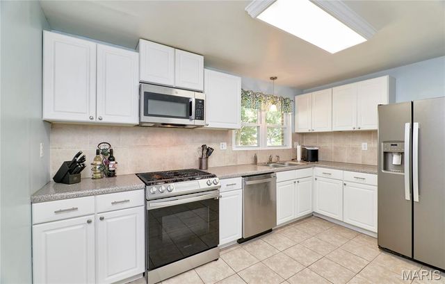 1211 Big Bend Road, Ballwin, MO 63021