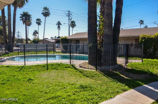 3426 N MILLER Road 4, Scottsdale, AZ 85251