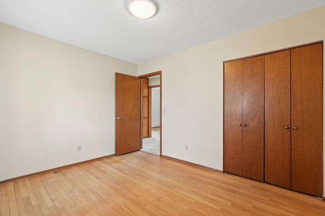 20597 Iceland Avenue, Lakeville, MN 55044