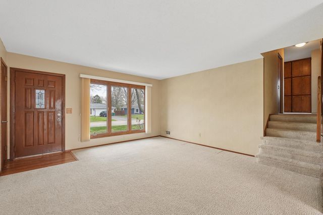 20597 Iceland Avenue, Lakeville, MN 55044