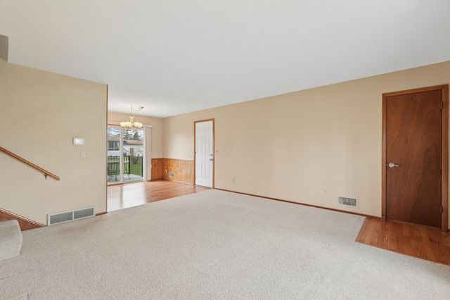 20597 Iceland Avenue, Lakeville, MN 55044