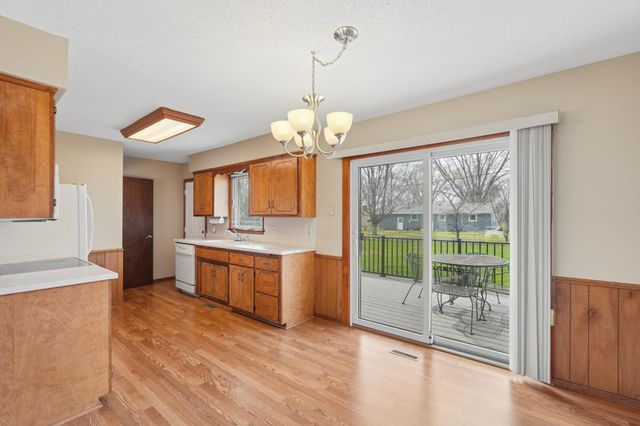 20597 Iceland Avenue, Lakeville, MN 55044