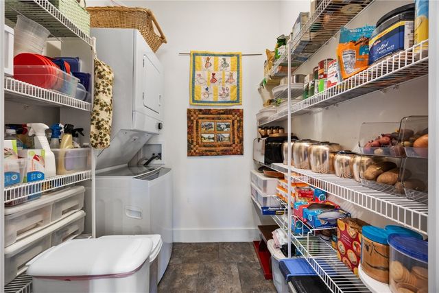 1138 Swisher Street, Iowa City, IA 52245